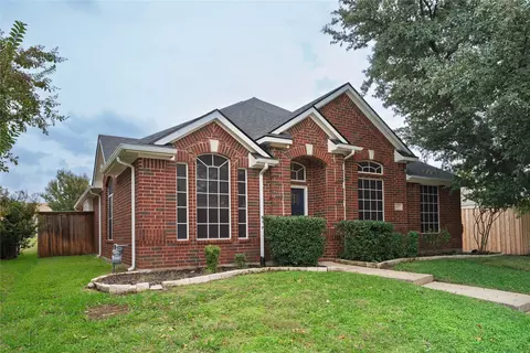 1617 Nightingale Dr, Lewisville, TX 75077