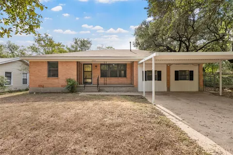 Exterior - 2624 Alvin St, Waco, TX 76708 photo 2 of 5