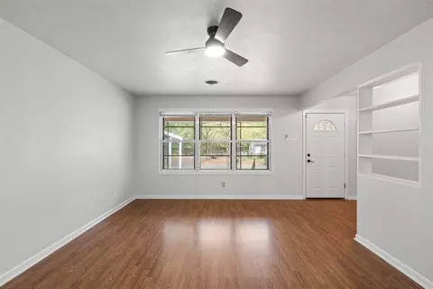 Living - 2624 Alvin St, Waco, TX 76708 photo 2 of 4