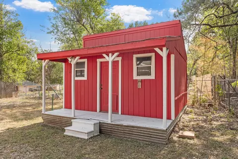 Exterior - 2624 Alvin St, Waco, TX 76708 photo 5 of 5
