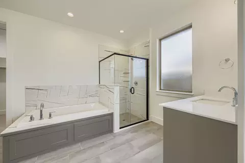Bath - 11516 Ely Pl, Haslet, TX 76052 photo 1 of 5