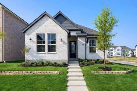 204 Golden Run Dr, Fate, TX 75189