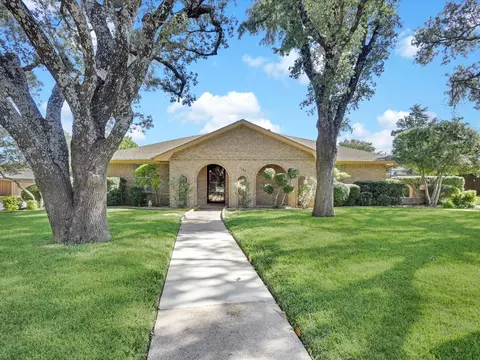 1123 Madlynne Dr, Cedar Hill, TX 75104