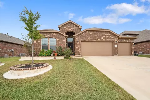 521 Dunster Ln, Saginaw, TX 76131