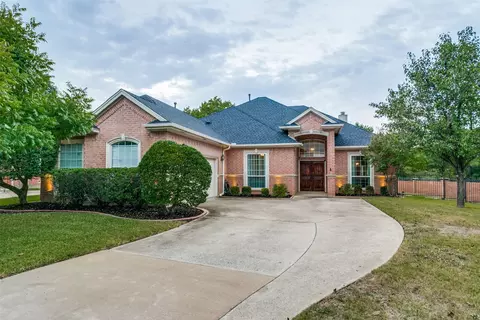 2669 Flameleaf Dr, Grapevine, TX 76051
