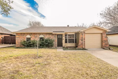 5232 Dunson Dr, Haltom City, TX 76148