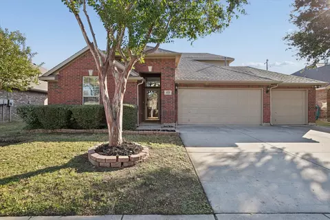 4020 Sprucebark Dr, Fort Worth, TX 76244