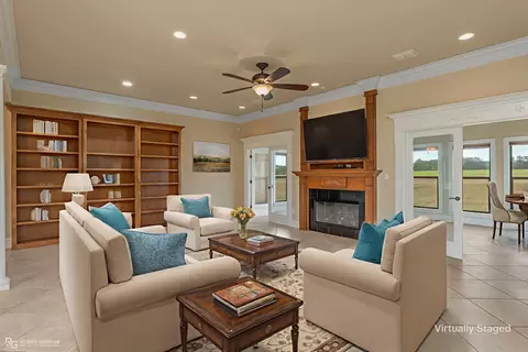 12120 Amanda Ln, Keithville, LA 71047