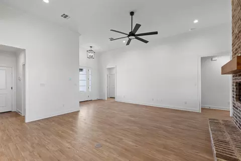 Living - 2113 Holborn St, Lorena, TX 76655 photo 3 of 4