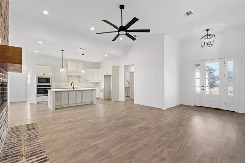 Living - 2113 Holborn St, Lorena, TX 76655 photo 4 of 4
