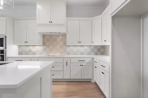 Kitchen - 2113 Holborn St, Lorena, TX 76655 photo 3 of 3