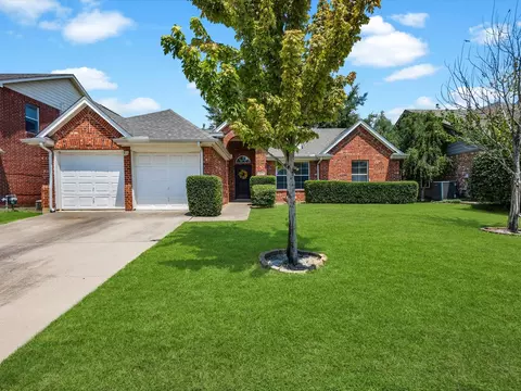 2817 Hereford Rd, Denton, TX 76210