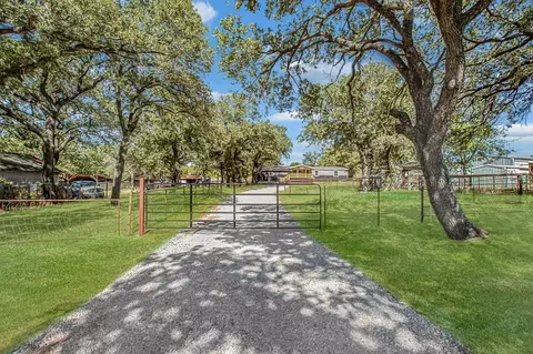 6643 Fm 2123, Paradise, TX 76073