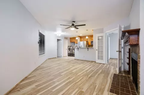 2310 Balsam Dr #B107, Arlington, TX 76006