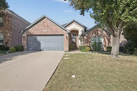 10841 Middleglen Rd, Haslet, TX 76052