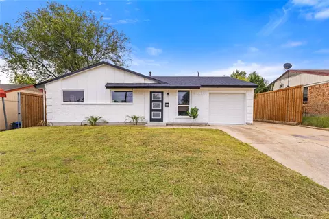 3924 Waterhouse Dr, Dallas, TX 75241