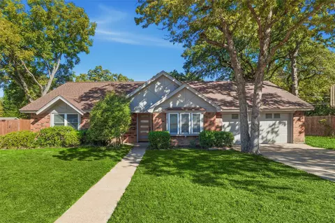 3909 Rustic Forest Trl, Arlington, TX 76016