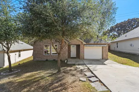 2914 Victorian Forest Dr, Dallas, TX 75227