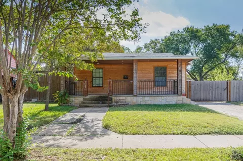 1657 Cottonwood St, Grand Prairie, TX 75050