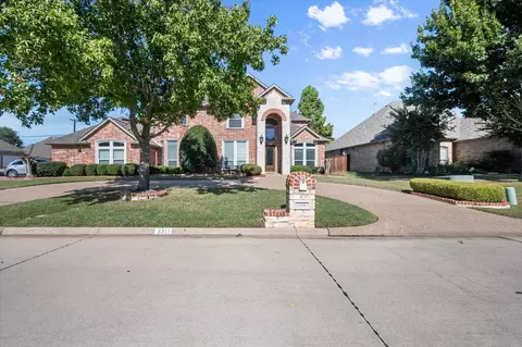 3311 Vista Lake Cir, Mansfield, TX 76063