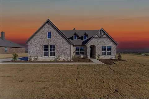 90 Big Bend Trl, Valley View, TX 76272