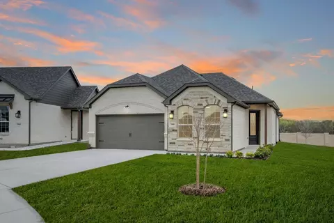5900 Carmona Trl, Fort Worth, TX 76123