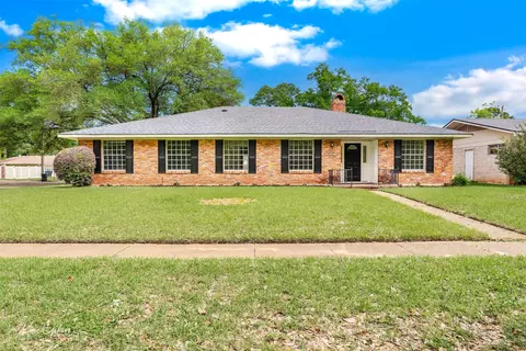 502 Americana Dr, Shreveport, LA 71105