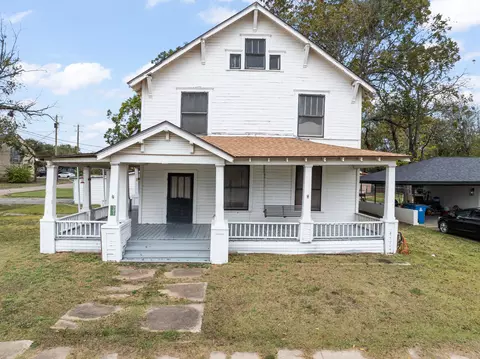 301 E Main St, Itasca, TX 76055