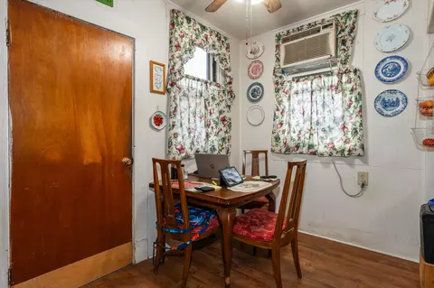Dining - 301 E Main St, Itasca, TX 76055 photo 3 of 3