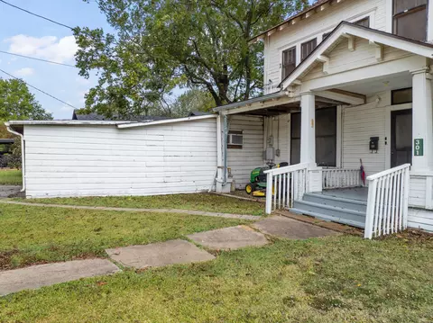 Exterior - 301 E Main St, Itasca, TX 76055 photo 8 of 9
