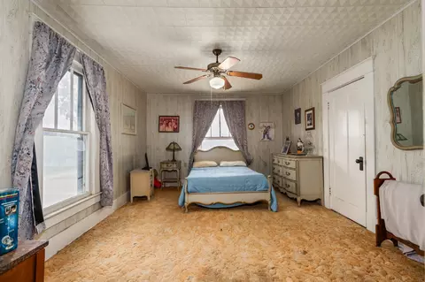 Bedroom - 301 E Main St, Itasca, TX 76055 photo 3 of 5