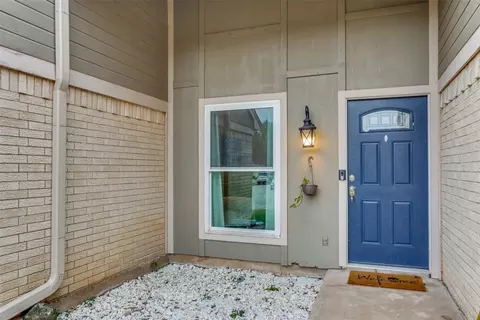 1821 Heidelberg Dr, Fort Worth, TX 76134