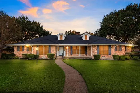 309 Hillcrest Dr, Midlothian, TX 76065