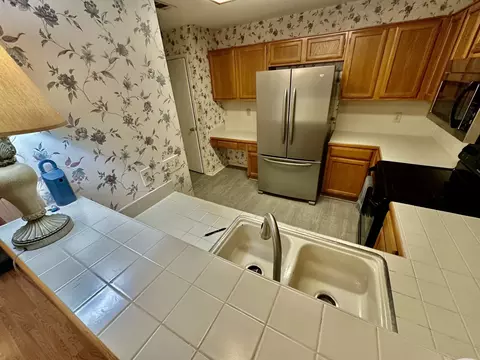 Kitchen - 1624 Hackamore St, Mesquite, TX 75149 photo 4 of 4