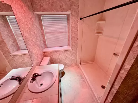 Bath - 1624 Hackamore St, Mesquite, TX 75149 photo 5 of 5