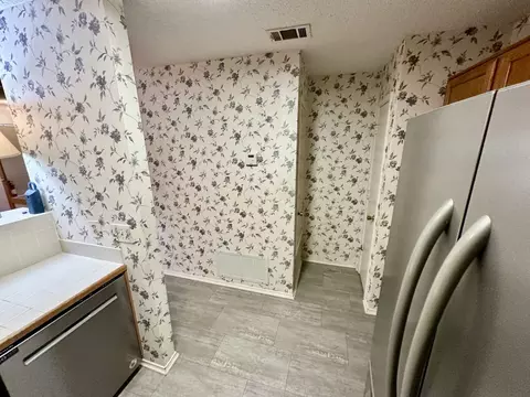 Kitchen - 1624 Hackamore St, Mesquite, TX 75149 photo 3 of 4