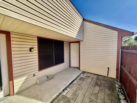 Exterior - 1624 Hackamore St, Mesquite, TX 75149 photo 9 of 10