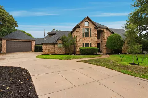 1006 Alta Vista Ct, Burleson, TX 76028