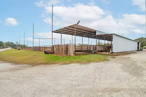 12194 Gholson Rd, Waco, TX 76705 photo 9