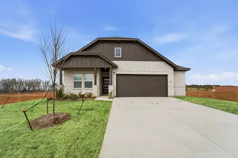 253 Charismatic Rd, Waxahachie, TX 75165