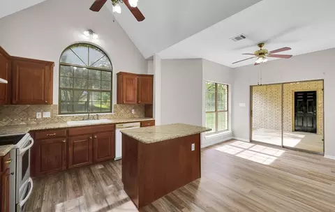 3900 Fox Ridge Rd, Lorena, TX 76655 photo 8