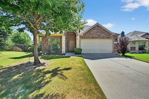 405 Roger Graves Cir, Mckinney, TX 75072