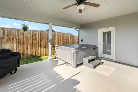 Exterior - 111 Bexar St, Mabank, TX 75147 photo 3 of 6
