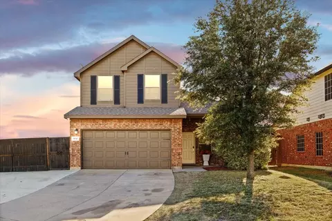 1612 Kings Glen Ln, Fort Worth, TX 76140