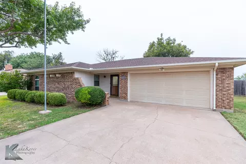 3102 Cherry Bark St, Abilene, TX 79606