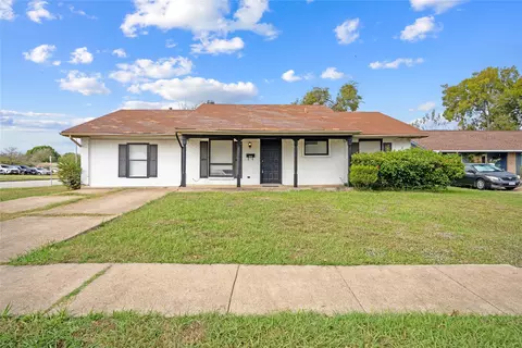 473 Clearfield Dr, Garland, TX 75043