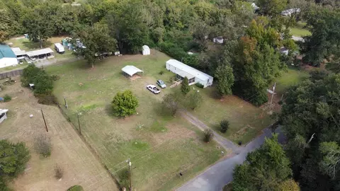 9812 Esthlyn St, Keithville, LA 71047