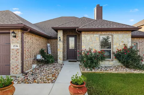 1536 Wagon Wheel Way, Krum, TX 76249