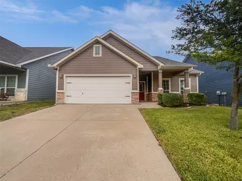3132 Rockwell Ln, Fort Worth, TX 76179