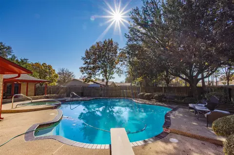 417 Willow Way, Gainesville, TX 76240